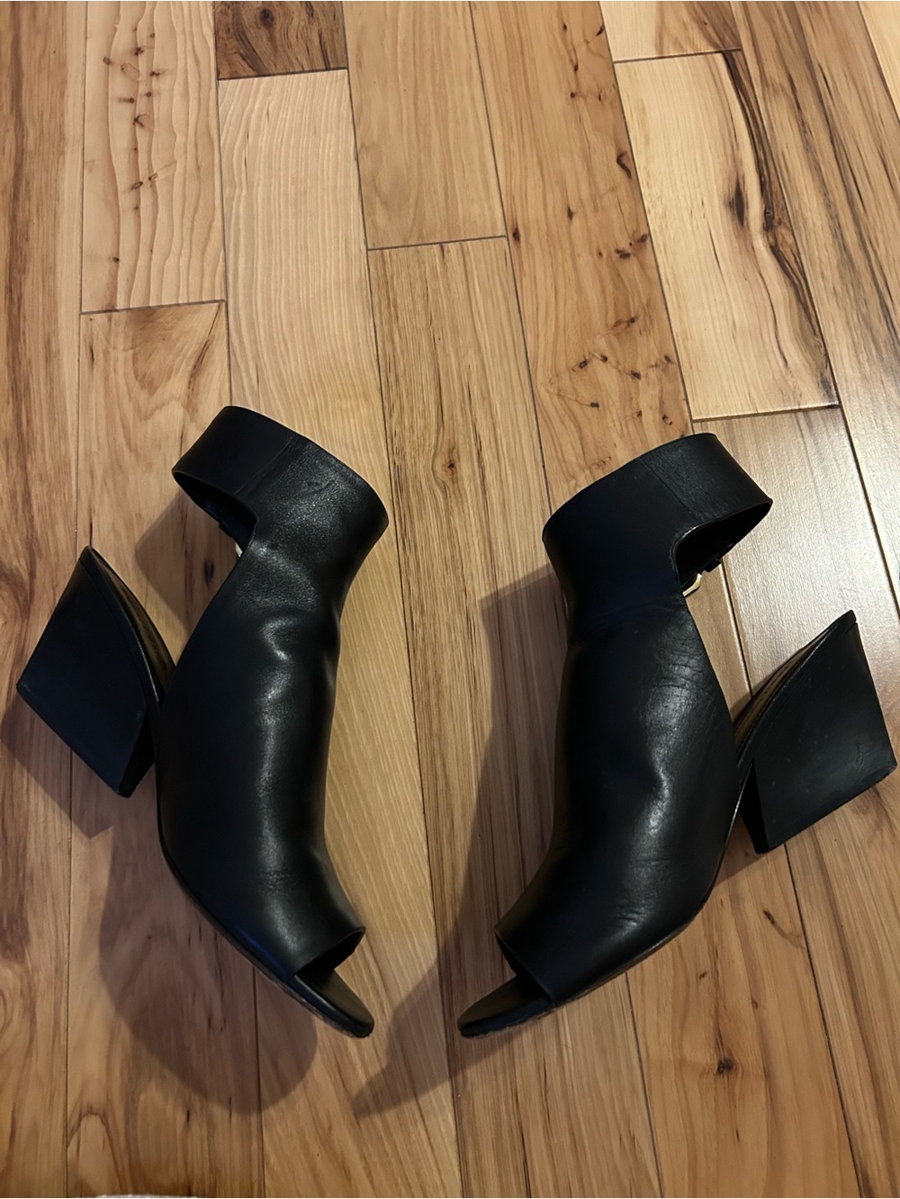 Sigerson Morrison Black Leather Open Toe Wedge w Ankle Wrap and Gold Buckle 9 - Picture 5 of 8